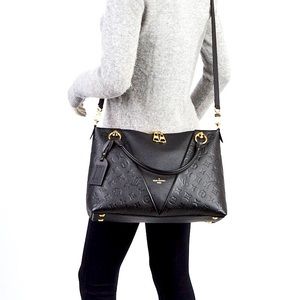 Louis Vuitton V Tote MM - Monogram Empreinte